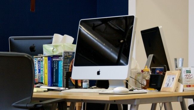 iMac Retina on the table